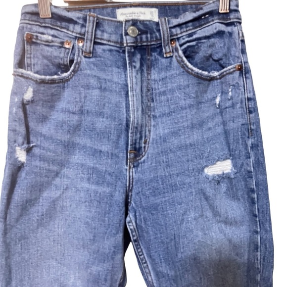 3/$30 ABERCROMBIE & FITCH THE ANKLE STRAIGHT ULTRA HIGH RISE  DISTRESSED 27 / 4R - Picture 4 of 16